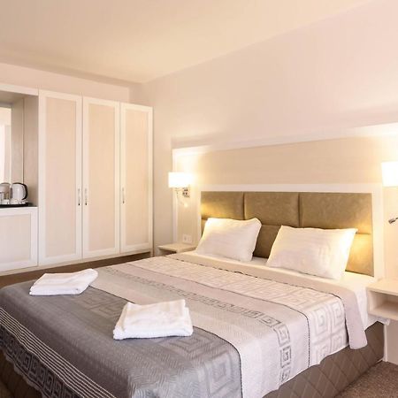 Pasha Apartments サニービーチ エクステリア 写真